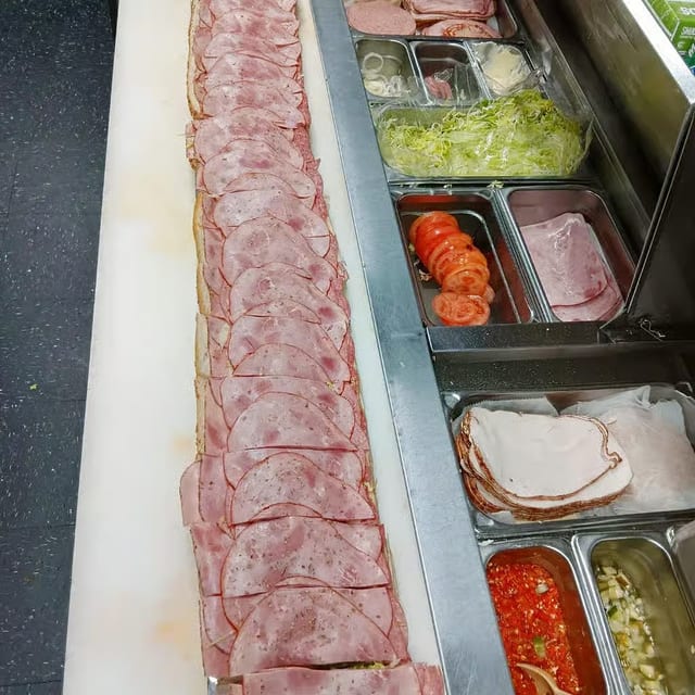 4 Ft. Hoagie.